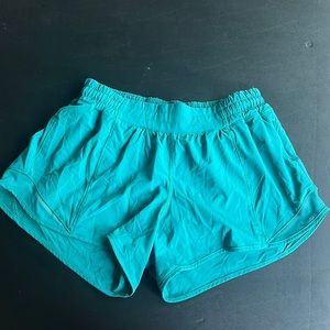 Lululemon LR Hotty Hot, 4” inseam, Size 10.